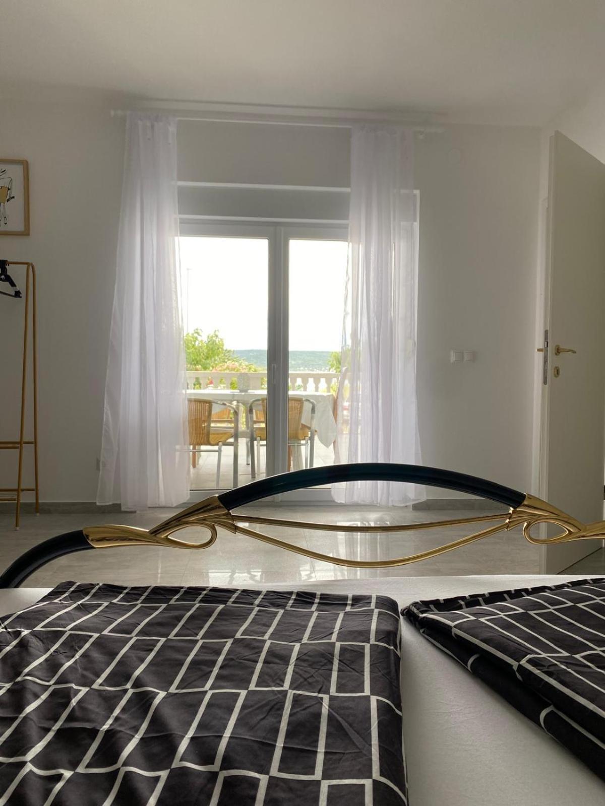 Apartments Natali Свети Петър Екстериор снимка